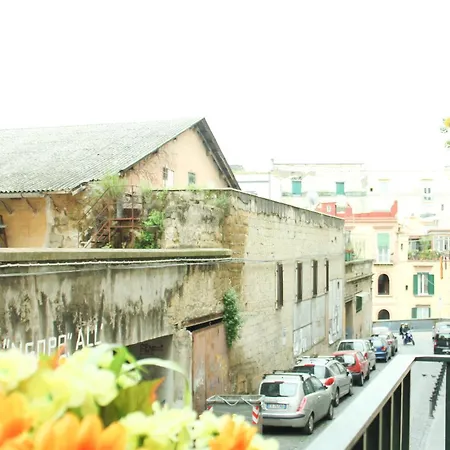 Casa vacanze Metro Montesanto - 2 Minuti Dalla Metropolitana E Dal Centro Di *